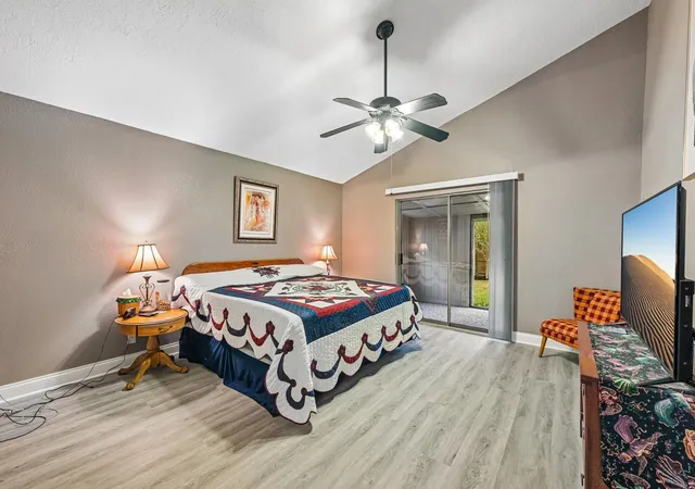 Photo 3 of Single family home for sale at 2535 Cliff Dr, Dickinson, TX 77539 | MLS# 8321177 | Listing updated on 2026-09-18