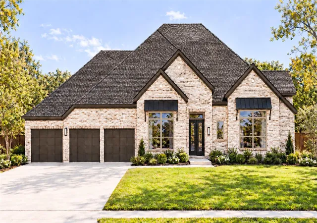Photo 3 of Single family home for sale at 212 Harglow Ct, Willis, TX 77318 | MLS# 14736821 | Listing updated on 2026-09-24