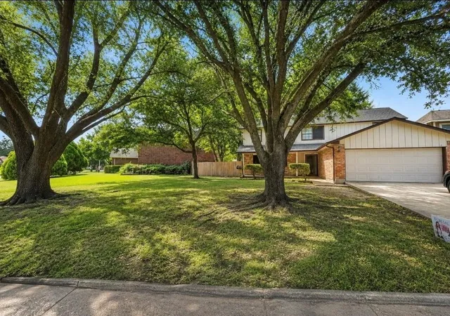 Photo 1 of Single family home for sale at 962 Sterling Green Dr S, Channelview, TX 77530 | MLS# 16641009 | Listing updated on 2026-09-20
