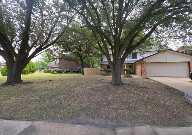 Photo 3 of Single family home for sale at 962 Sterling Green Dr S, Channelview, TX 77530 | MLS# 16641009 | Listing updated on 2026-09-20