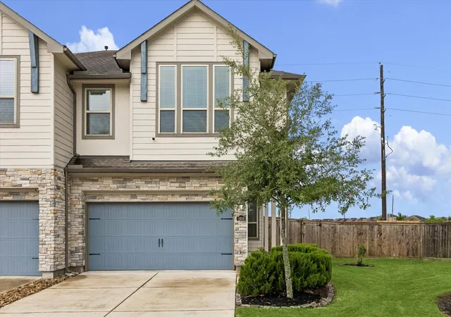 Photo 2 of Townhouse for sale at 1606 Ryon Fls Dr, Richmond, TX 77469 | MLS# 47091314 | Listing updated on 2026-09-05