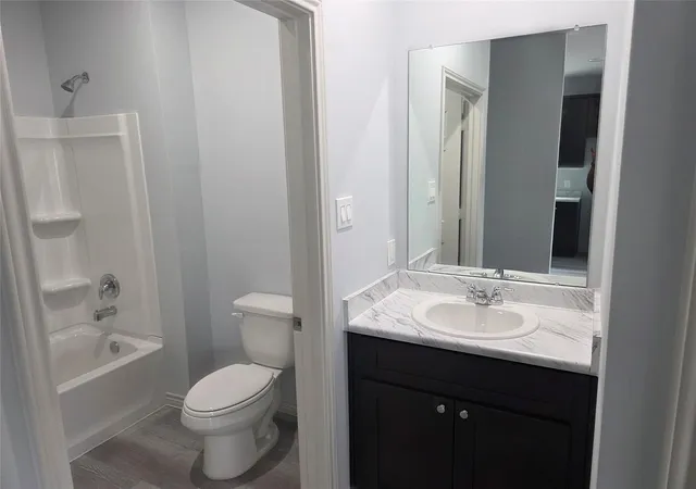Photo 3 of Single family home for sale at 210 Dipping Strm St, Houston, TX 77076 | MLS# 30375550 | Listing updated on 2026-09-12
