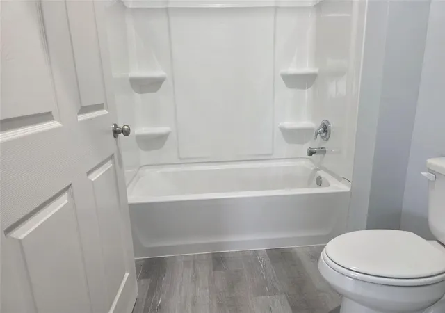 Photo 4 of Single family home for sale at 210 Dipping Strm St, Houston, TX 77076 | MLS# 30375550 | Listing updated on 2026-09-12