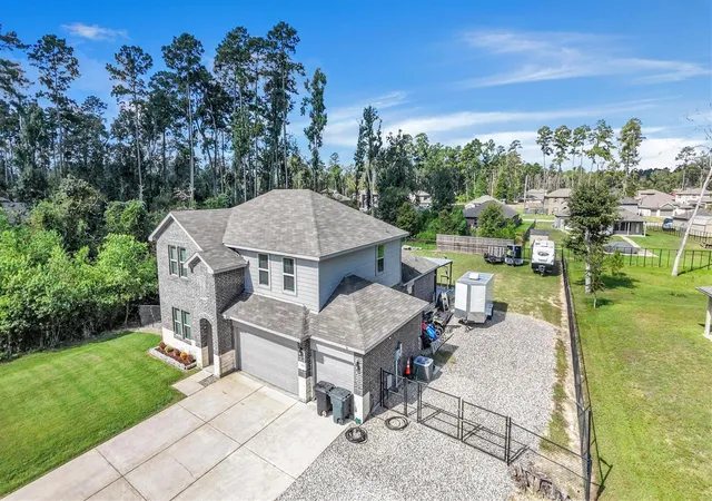 Photo 4 of Single family home for sale at 919 Republic Rd, New Caney, TX 77357 | MLS# 65219156 | Listing updated on 2026-09-23