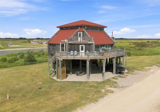Photo 1 of Townhouse for sale at 90 Private Rd 638 #90, Matagorda, TX 77457 | MLS# 77327375 | Listing updated on 2026-09-08