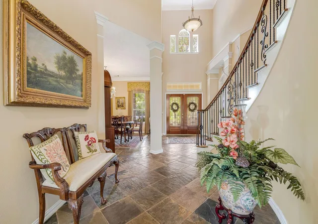 Photo 4 of Single family home for sale at 1214 Gray Moss Ln, Houston, TX 77055 | MLS# 11654311 | Listing updated on 2026-09-23