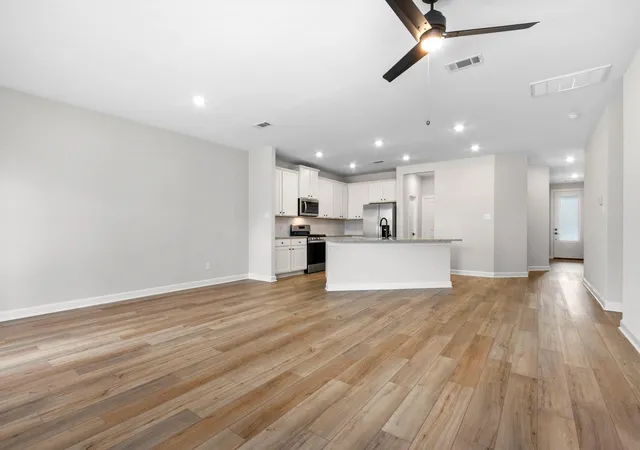 Photo 3 of Single family home for sale at 910 Whispering Winds Dr, Beasley, TX 77417 | MLS# 64764004 | Listing updated on 2026-10-09