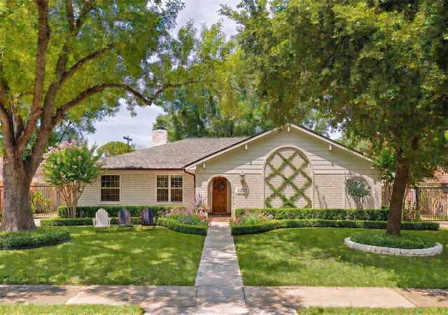 Photo 1 of Single family home for sale at 10618 Bordley Dr, Houston, TX 77042 | MLS# 36053174 | Listing updated on 2026-09-22