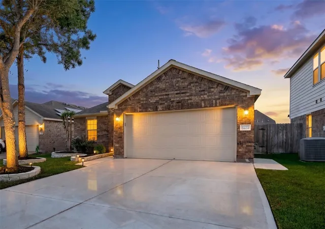 Photo 2 of Single family home for sale at 5422 Marble Ravine Dr, Richmond, TX 77407 | MLS# 97407603 | Listing updated on 2026-09-20