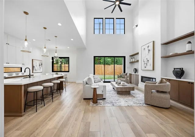 Photo 2 of Single family home for sale at 10422 Bassoon Dr, Houston, TX 77025 | MLS# 69944305 | Listing updated on 2026-09-12