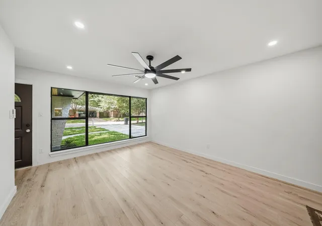 Photo 3 of Sale Pending at 5322 Briarbend Dr, Houston, TX 77096 | MLS# 97579625 | Listing updated on 2026-10-08