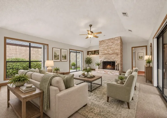 Photo 1 of Single family home for sale at 219 Essex Pl, Stafford, TX 77477 | MLS# 13176966 | Listing updated on 2026-10-03