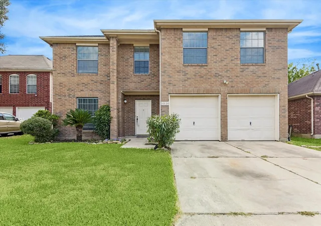 Single family home for sale at 10110 Fallmont Ct, Houston, TX 77086 | MLS# 14962403
