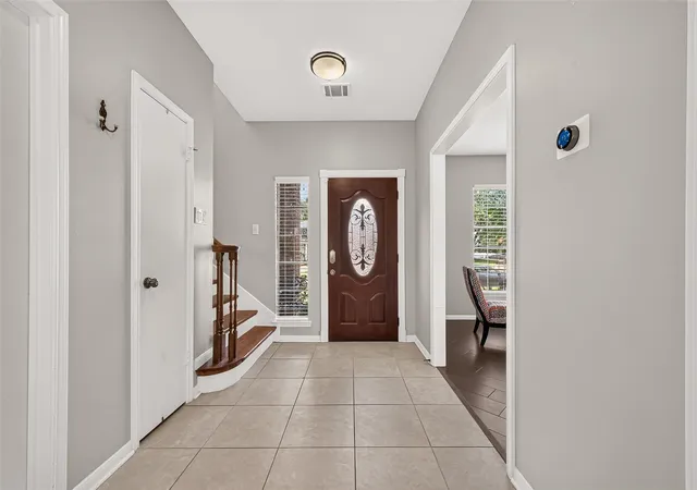 Photo 3 of Single family home for sale at 10207 Tablerock Dr, Houston, TX 77064 | MLS# 15386375 | Listing updated on 2026-09-22