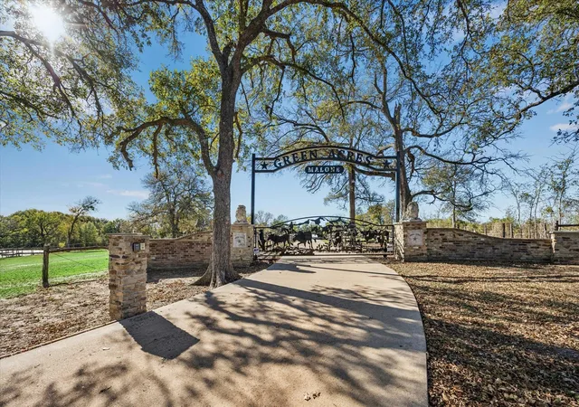 Photo 2 of Land for sale at 16372 Highway 6, Navasota, TX 77868 | MLS# 20575958 | Listing updated on 2026-09-20