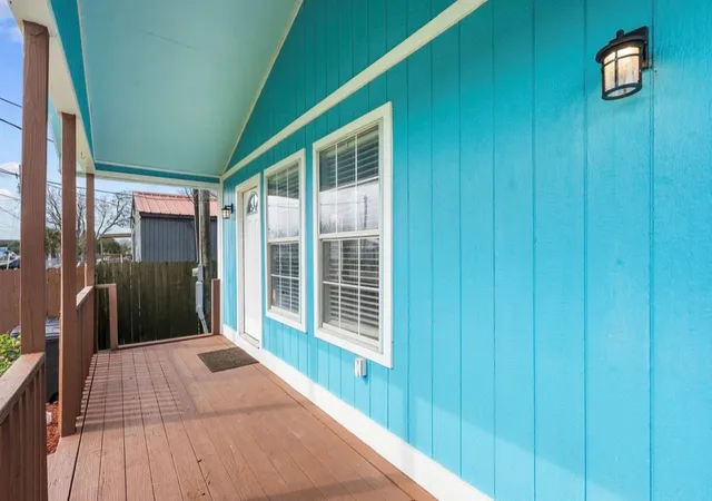 Photo 3 of Single family home for sale at 620 6th Street, Dickinson, TX 77539 | MLS# 91868397 | Listing updated on 2026-09-20