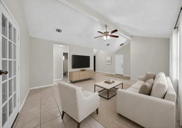 Photo 4 of Single family home for sale at 11918 E Marsham Cir, Houston, TX 77066 | MLS# 22420587 | Listing updated on 2026-09-10