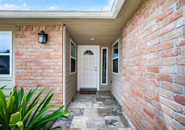 Photo 2 of Single family home for sale at 1931 Hilton Head Dr, Missouri City, TX 77459 | MLS# 67056929 | Listing updated on 2026-09-16