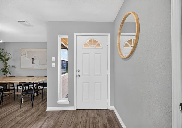 Photo 3 of Single family home for sale at 1931 Hilton Head Dr, Missouri City, TX 77459 | MLS# 67056929 | Listing updated on 2026-09-16