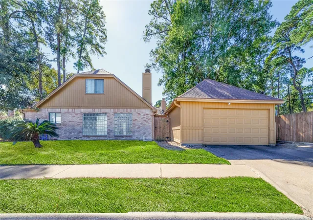 Photo 3 of Single family home for sale at 15627 Lago Villa Dr, Tomball, TX 77377 | MLS# 15893704 | Listing updated on 2026-09-06