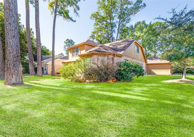 Photo 4 of Single family home for sale at 15627 Lago Villa Dr, Tomball, TX 77377 | MLS# 15893704 | Listing updated on 2026-09-06