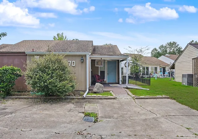 Photo 1 of Townhouse for sale at 70 Westwood Dr W, Trinity, TX 75862 | MLS# 48185510 | Listing updated on 2026-09-06