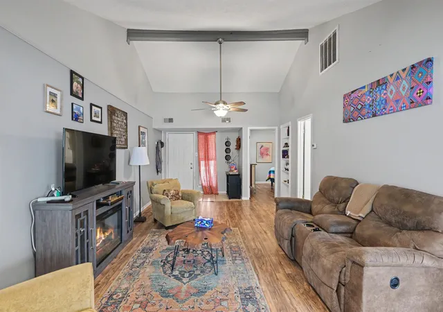 Photo 4 of Townhouse for sale at 70 Westwood Dr W, Trinity, TX 75862 | MLS# 48185510 | Listing updated on 2026-09-06