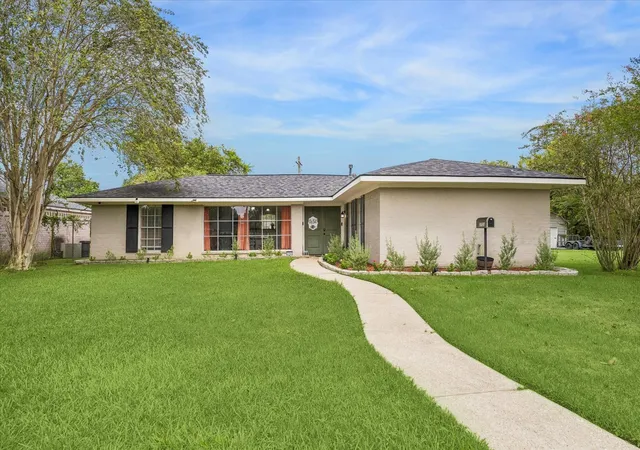 Photo 1 of Single family home for sale at 2703 Newman, Liberty, TX 77575 | MLS# 66969178 | Listing updated on 2026-09-23