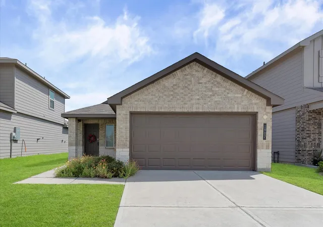 Photo 1 of Single family home for sale at 1907 Sable Holw Dr, Houston, TX 77067 | MLS# 47423364 | Listing updated on 2026-09-15