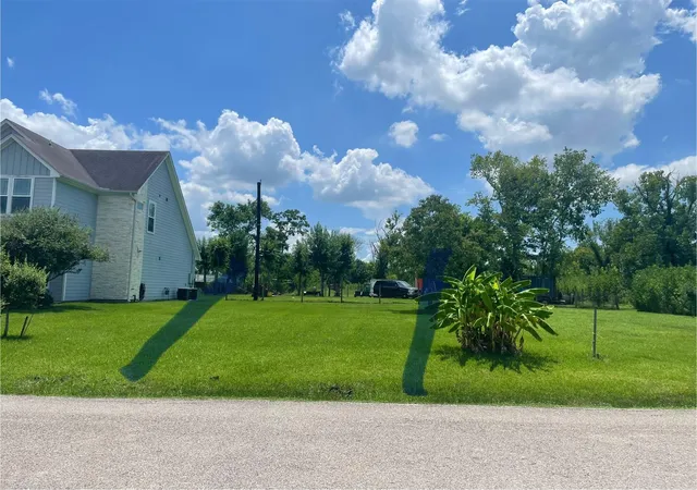 Photo 1 of Land for sale at 0 N Dirby St, Houston, TX 77075 | MLS# 83273893 | Listing updated on 2026-09-12