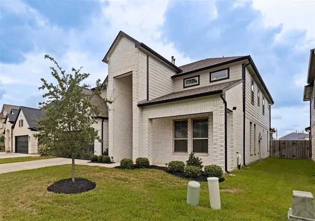 Photo 3 of Single family home for sale at 23622 Persimmon Crk Ln, Katy, TX 77493 | MLS# 71578288 | Listing updated on 2026-10-02