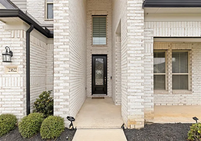 Photo 4 of Single family home for sale at 23622 Persimmon Crk Ln, Katy, TX 77493 | MLS# 71578288 | Listing updated on 2026-10-02