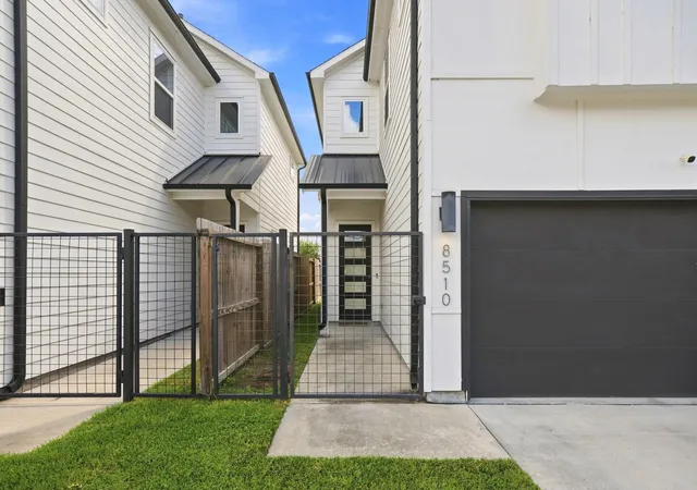 Photo 2 of Single family home for sale at 8510 West St, Houston, TX 77093 | MLS# 31453952 | Listing updated on 2026-09-11