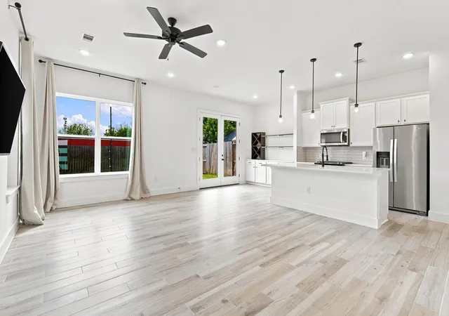 Photo 3 of Single family home for sale at 8510 West St, Houston, TX 77093 | MLS# 31453952 | Listing updated on 2026-09-11