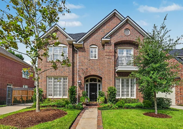 Photo 1 of Single family home for sale at 5808 Fordham St, Houston, TX 77005 | MLS# 32810603 | Listing updated on 2026-09-27