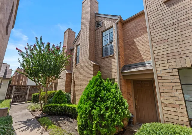 Photo 1 of Townhouse for sale at 3300 Bellefontaine St #42, Houston, TX 77025 | MLS# 57863578 | Listing updated on 2026-09-05