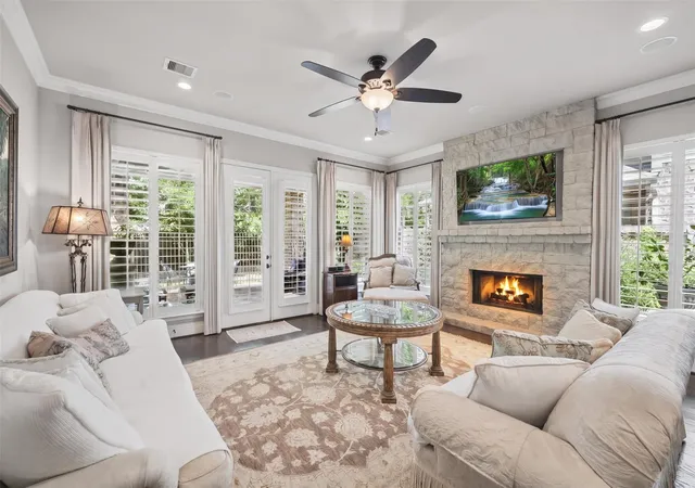 Photo 3 of Sale Pending at 8897 Van Allen Dr, Spring, TX 77381 | MLS# 37059224 | Listing updated on 2026-10-02