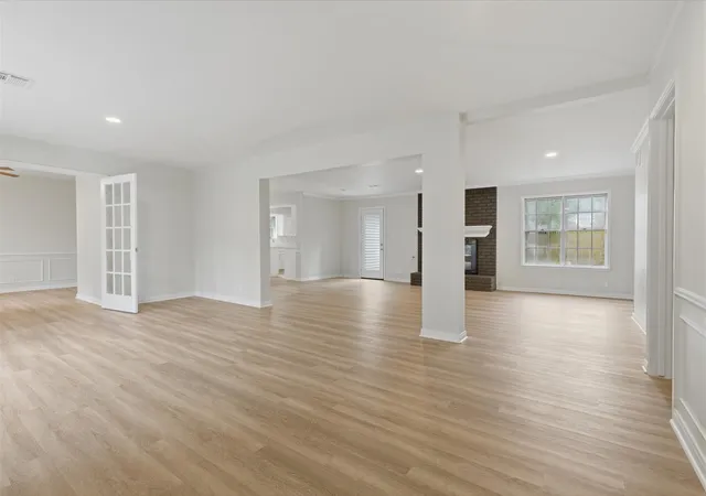 Photo 3 of Single family home for sale at 17519 Butte Crk Rd, Houston, TX 77090 | MLS# 13429384 | Listing updated on 2026-09-20
