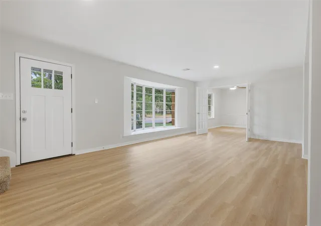 Photo 4 of Single family home for sale at 17519 Butte Crk Rd, Houston, TX 77090 | MLS# 13429384 | Listing updated on 2026-09-20