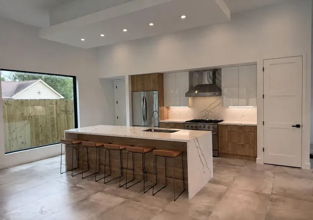 Photo 3 of Single family home for sale at 2030 Forest Hl Blvd, Houston, TX 77023 | MLS# 93116622 | Listing updated on 2026-09-03