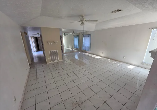 Photo 3 of Sale Pending at 12738 S Dairy Ashford Rd, Houston, TX 77099 | MLS# 10047836 | Listing updated on 2026-10-07