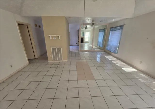 Photo 3 of Sale Pending at 12738 S Dairy Ashford Rd, Houston, TX 77099 | MLS# 10047836 | Listing updated on 2026-10-07