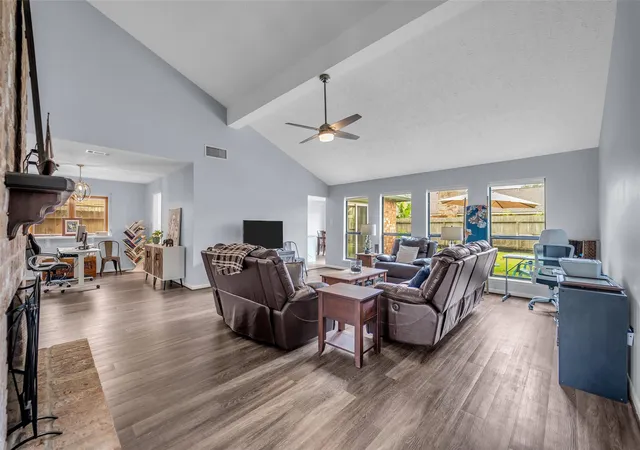 Photo 2 of Single family home for sale at 3138 Wagon Trl Dr, Sugar Land, TX 77479 | MLS# 16144715 | Listing updated on 2026-09-10