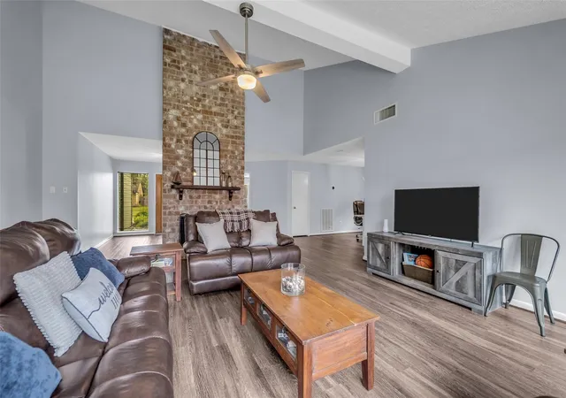 Photo 4 of Single family home for sale at 3138 Wagon Trl Dr, Sugar Land, TX 77479 | MLS# 16144715 | Listing updated on 2026-09-10