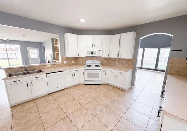 Photo 2 of Single family home for sale at 20610 Wren Holw Way, Humble, TX 77338 | MLS# 24243480 | Listing updated on 2026-10-09
