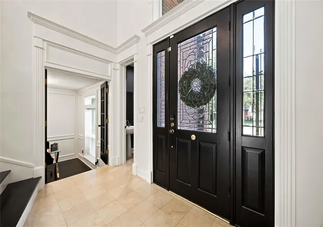 Photo 3 of Sale Pending at 2718 Bermuda Dunes Dr, Missouri City, TX 77459 | MLS# 93057805 | Listing updated on 2026-09-15