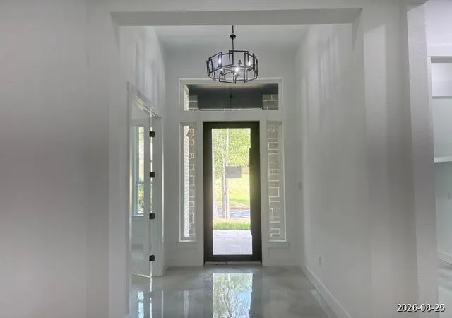 Photo 3 of Single family home for sale at 2405 W Green Briar Dr, Huntsville, TX 77340 | MLS# 80743632 | Listing updated on 2026-10-02