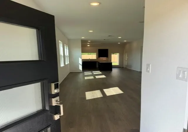 Photo 3 of Single family home for sale at 4710 Magnolia Montoya Dr, Pinehurst, TX 77362 | MLS# 74729703 | Listing updated on 2026-09-17