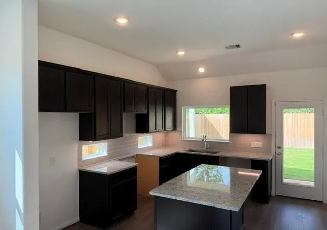 Photo 4 of Single family home for sale at 4710 Magnolia Montoya Dr, Pinehurst, TX 77362 | MLS# 74729703 | Listing updated on 2026-09-17