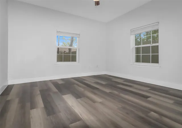 Photo 4 of Single family home for sale at 810 15th Avenue N, Texas City, TX 77590 | MLS# 58878302 | Listing updated on 2026-09-19